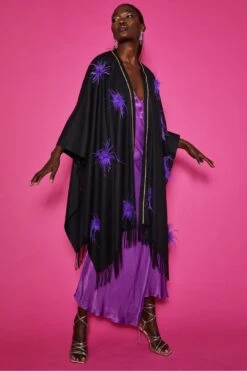 JAYLEY Black Cashmere Wrap With Purple Feathers