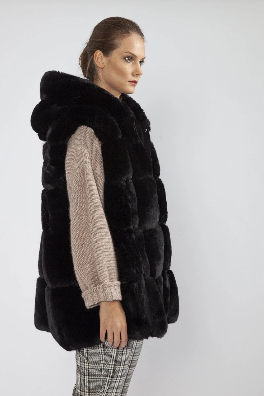 JAYLEY Black Faux Fur Long Hooded Gilet 2 JAYLEY Black Faux Fur Long Hooded Gilet - Image 2