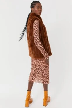 JAYLEY Chocolate Faux Fur Gilet -Long Maxi Dress Sales Store jayley chocolate faux fur gilet p3679 77852 image