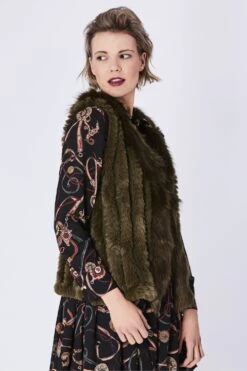JAYLEY Green Cashmere Blend Faux Fur Gilet -Long Maxi Dress Sales Store jayley green cashmere blend faux fur gilet p3818 58167 image