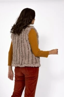 JAYLEY Mocha Cashmere Blend Faux Fur Gilet -Long Maxi Dress Sales Store jayley mocha cashmere blend faux fur gilet p3822 58191 image