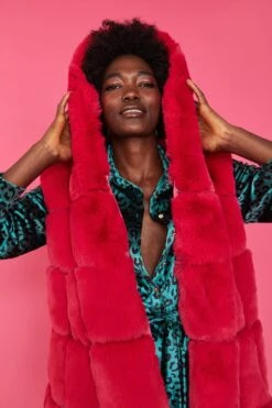 JAYLEY Pink Faux Fur Long Hooded Gilet